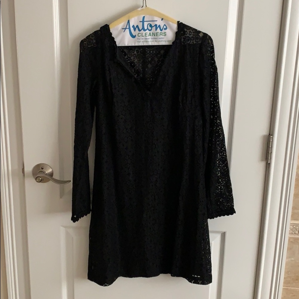 Black lace dress